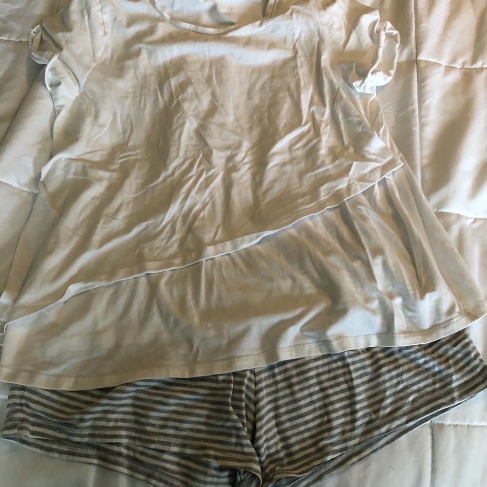 H&M nursing lounge top and bottom M